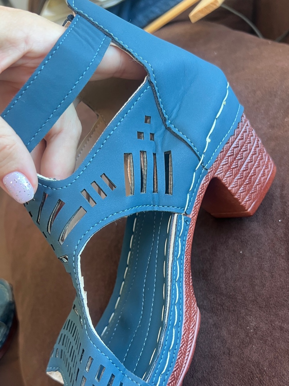 Navy Blue Cutout Block Heel Sandals – Size 40 (EU 40 / US 9) - Picture 9 of 11